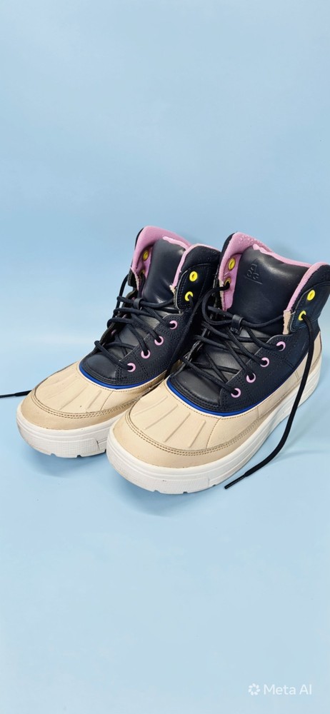 Nike ACG Woodside 2 High Boot – ITEM #2408