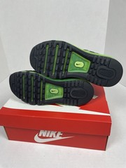 Nike Air Max 2013 Black Cyber Athletic Running Sneakers 555426-003 GS Size 3.5Y