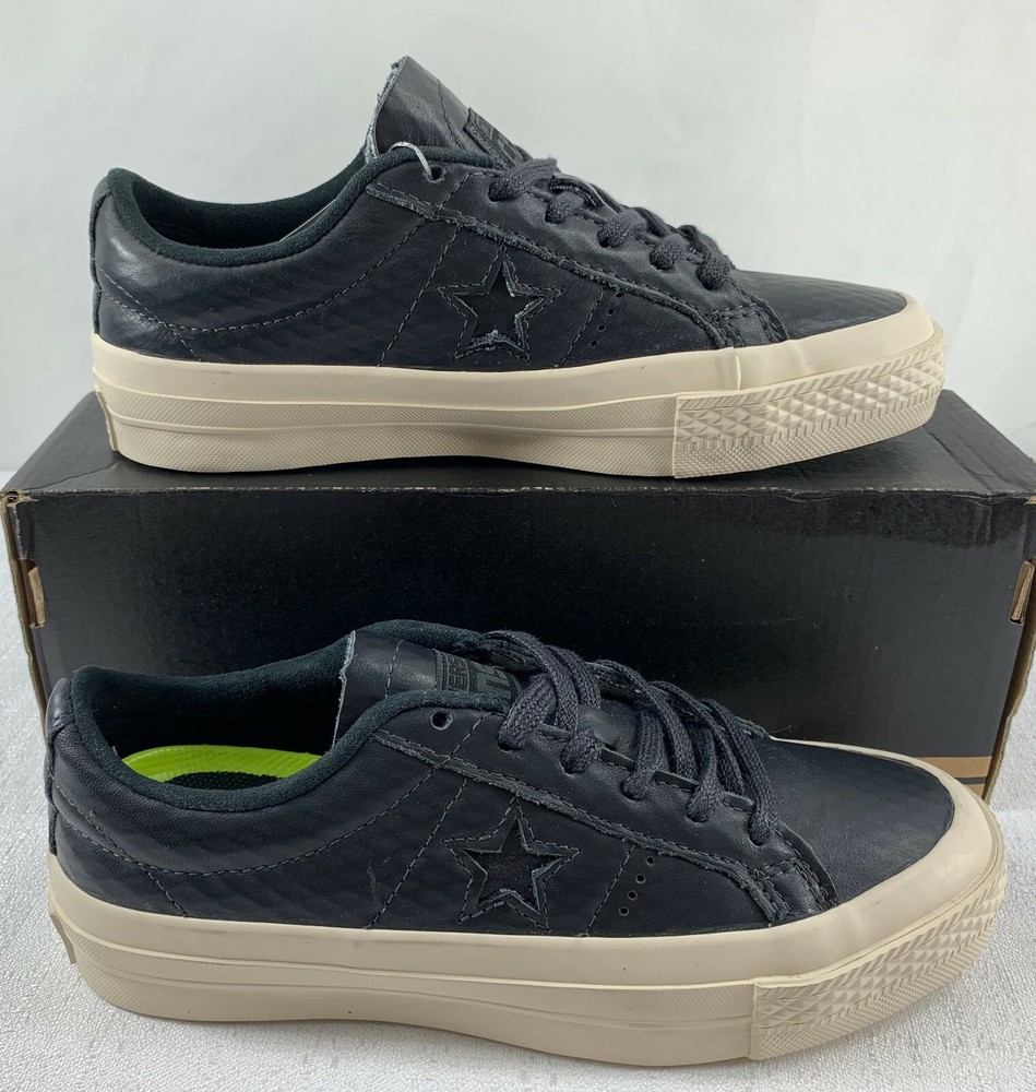 CONVERSE Youth/Junior Unisex One Star Leather OX Sneakers Size Men 3 Women 4.5