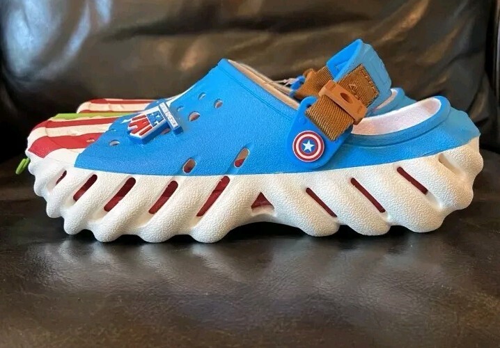 Marvel x Crocs Echo Clog Captain America Kids size 6 (crocs j6) jibbitz shown