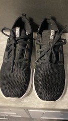 Skechers GOrun Fast Valor Running Shoe Black Boy/Girl Athletic Sneaker Size 4.5