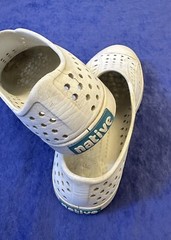 Native Jefferson White Water Friendly Slip On Sneaker J4 Big Kid Size 4