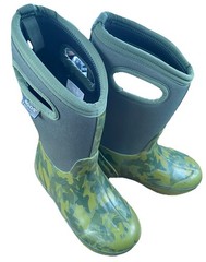 Kids Bogs Insulated Waterproof Winter Pull On Boots Green Camo Classics Size 2