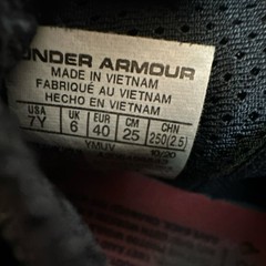 Under Armour Curry Flow Black Sneaker Unisex Kids US 7Y EU 40