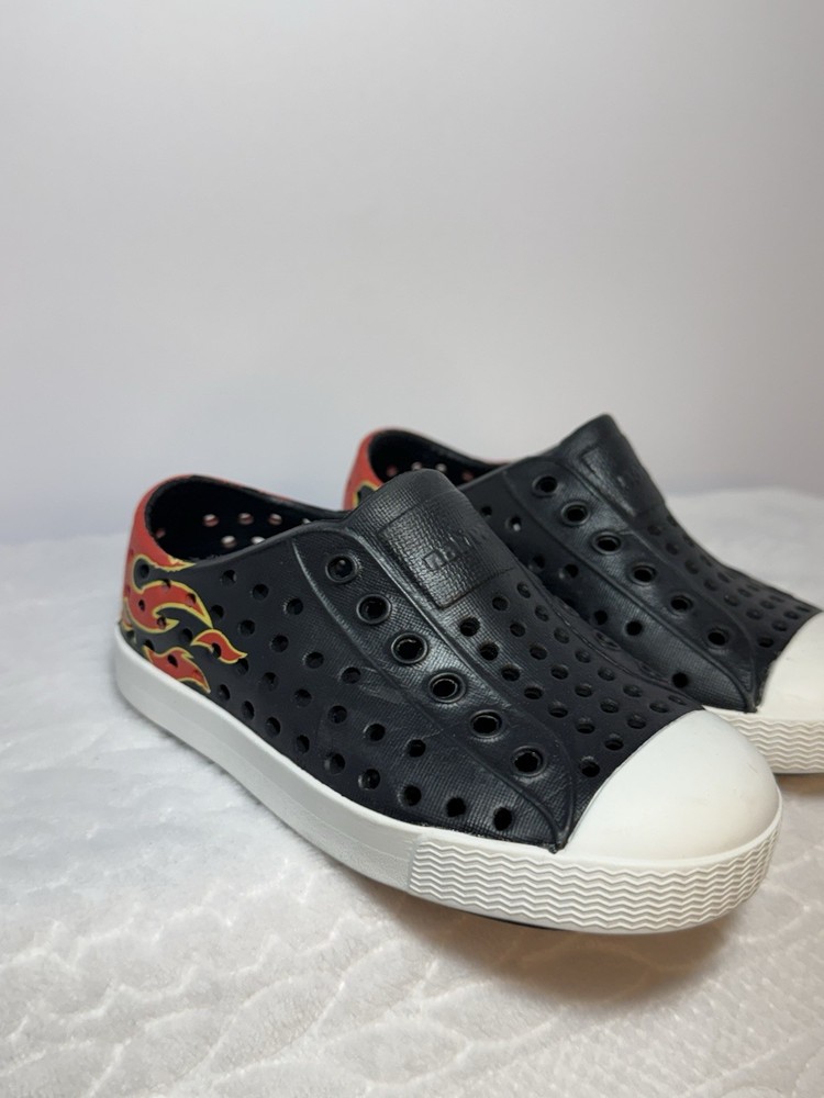 Native Jefferson Fire Flames Slip On Shoes Black NWOT Size C7 Toddler