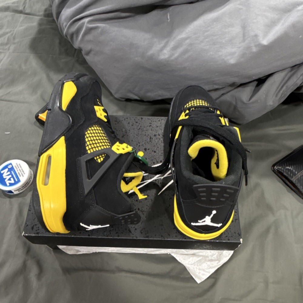 Jordan Air Jordan 4 Retro GS Black Yellow White Sneakers 6Y 408452-017
