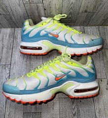 Nike AirMax Plus Spring Colors ‘Big Kids’ Sz. 7Y Unisex✨