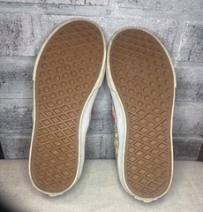 Vans Slip-On x Wheres Waldo Beach Sneakers Kids Size 2.5- Very Good Used!!