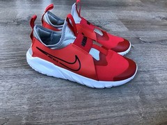 Nike Flex Runner 2 University Red Youth Boys Size 6.5Y Slip On Shoes DJ6038-607