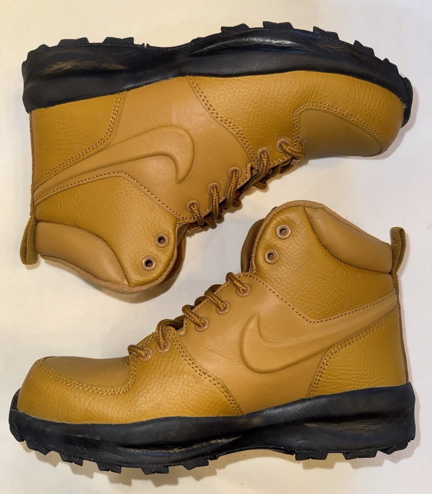 Nike Manoa Boots Outdoor Hiking Wheat & Black BQ5372 700 Youth Size 5Y