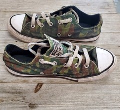 Juniors Converse All Star Camouflage Sneakers Size 3