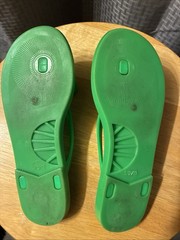 Circo Green Flip Flops With A Bow For Girls Size 12-13 circa 2005