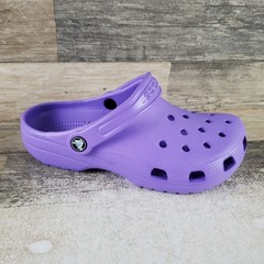 Crocs Classic Galaxy Clogs Kids Sz 5 J5 M Purple Round Toe Slip-On Slingback