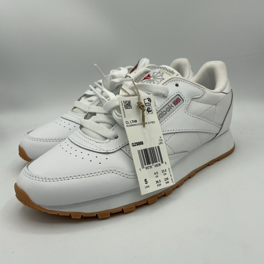 Reebok Unisex Big Kid Classic Leather Shoes, White/Gum, Size 5 US