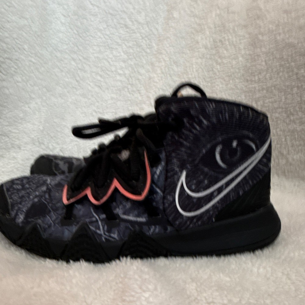 Nike Kyrie “Kybrids” S2 TD What The for Toddlers Size 1.5 Y Vintage