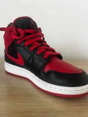Nike Air Jordan 1 Mid GS Black Red “Bred” Sneakers Youth 5.5Y DQ8423-060