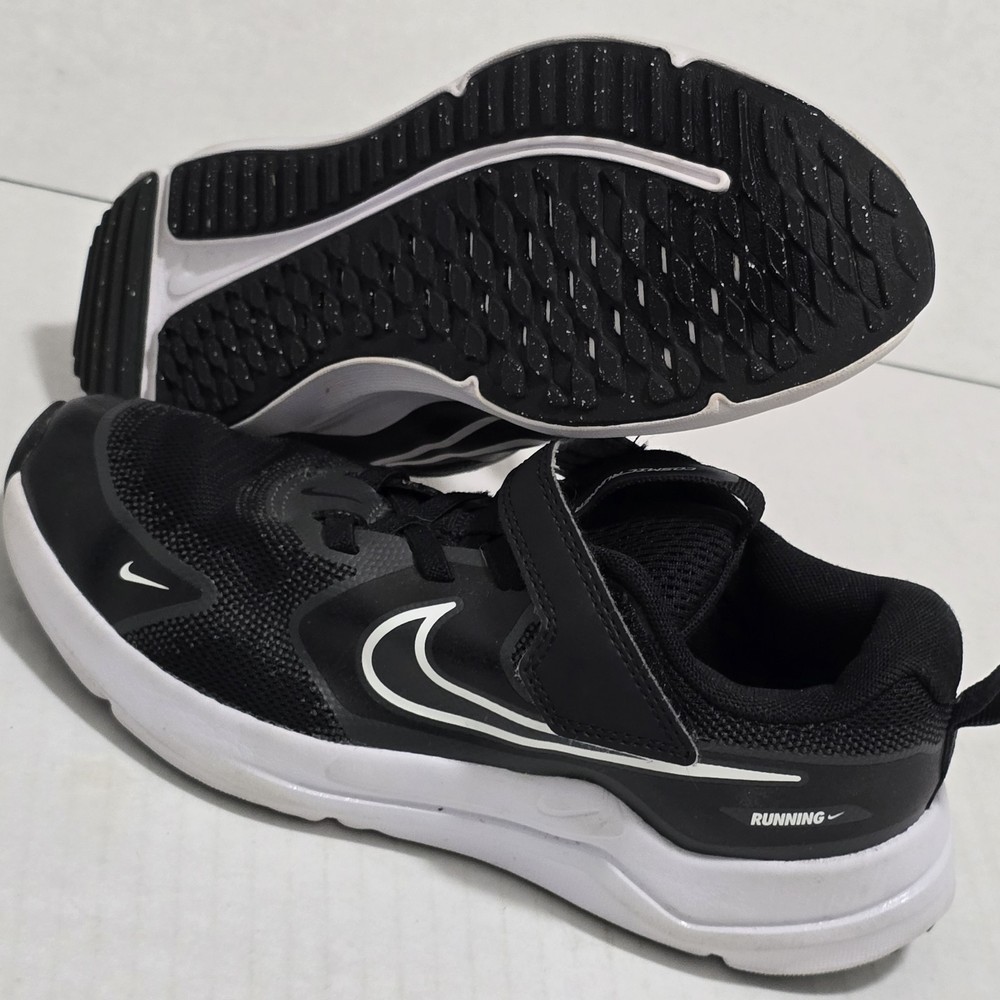 Nike Cosmic Runner Black White Little Kids Shoes HM4400-003 Size 2.5Y