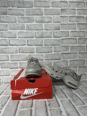 Air MAX PLUS GS ‚Light Iron Ore Chrome‘ Sneakers FZ0977-001 Size 7Y New