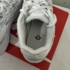 Nike P-6000 (GS) Size 2Y Platinum Tint Shoe HV5064-003 EUC School Casual Active