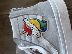 Vans Girls SK8 Hi Top Unicorns Embellished Lace & Zip Sneakers Youth 2.5 Blue