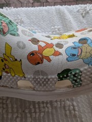 Crocs Limited Edition Pokemon Pikachu Starter Skin Youth Kids Size C12 GUC