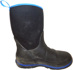 MUCK WP tall boots, neoprene uppers, retail for $90, youth sz. 7M