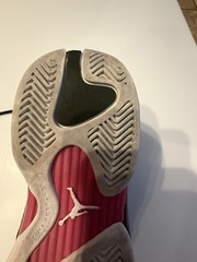 Jordan Air Jordan 14 Retro GS hyper pink size 4Y