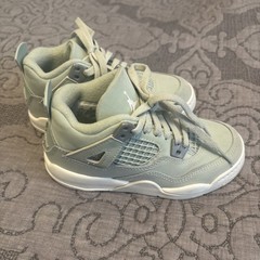 Nike Jordan 4 Retro Abundance Seafoam Green Kids Size 11Y