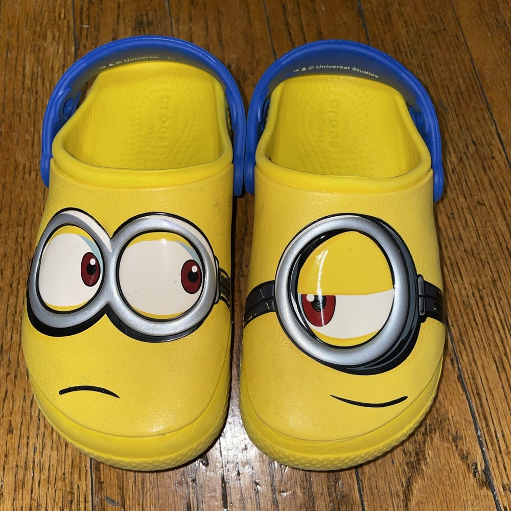 Crocs Classic Clog Despicable Me Minions Fun Lab AM Minions Big Kids Size C12