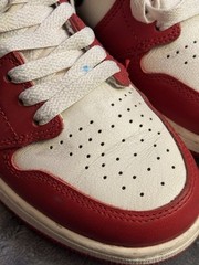7Y- RETRO 1 LOST & FOUND 2022 *USED* WITH BOX