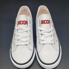 Peanuts® Snoopy White Canvas Lace-Up Children’s Shoes