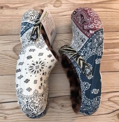 Crocs Classic Lined Zappos Print Lab Bandana Clog Select-a-Size