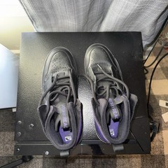 Clean pair of Jordan React Elevation shoes. Size 12M. Bad lace. Flaw pictured.