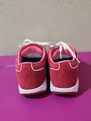 Heelys Roller Skate Shoes Big Kid Sz 4 /5 Pink Low Top Lace Up Pop-Out Wheels