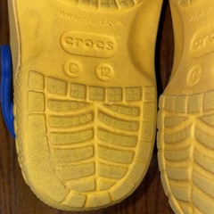 Crocs Classic Clog Despicable Me Minions Fun Lab AM Minions Big Kids Size C12