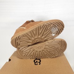 Size 6 Big Kids – UGG Lowmel – Chestnut