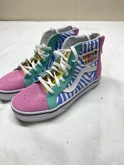 Vans Sk8-Hi Zip Disney 80’s Mickey Minnie True White Size 2 Little Kid Retro