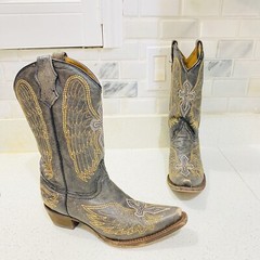 Corral Teen A1029 Youth 4.5T Distressed Black Leather Wings Cross Snip Toe Boots