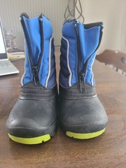 Arctic Shield Boots Kid’s Size 6