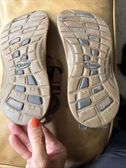 Chacos Size 5 Tan/Brown print