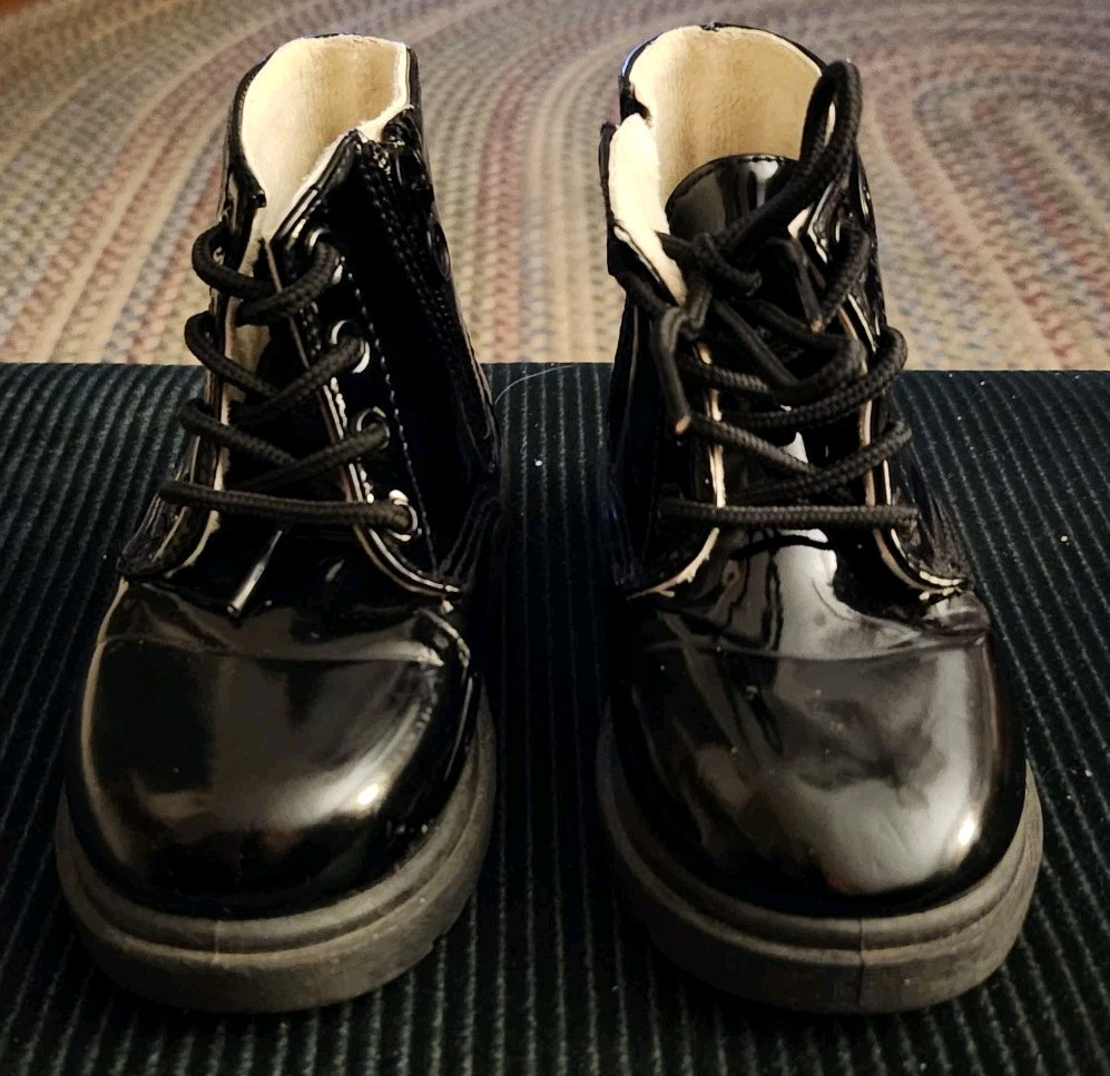 New Daclay Kids Waterproof Lace up Shiny Black Ankle Bootie Size UK: 28 US: 11