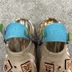 Crocs Limited Edition Cinnamon Toast Crunch Clogs 207925-J3 Junior Size 3 Brown