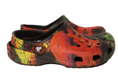 Crocs Classic Clogs Spray Paint Print Clog Multi Color Women’s 6 Youth/Men’s 4