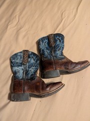 Ariat square toe cowboy boots size kids 10.5 brown with blue and white stitching