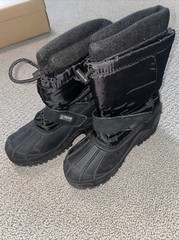 Alpine Design Snow Boots Size 3