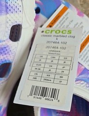 NWT Crocs Kids Classic K Marbled Clog – Colorful, Size J6