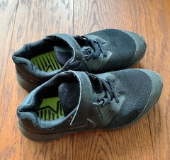 Nike Unisex-Child Star Runner 2 (GS) Sneaker Running Shoe Size 2Y US AT1801-003