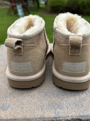 UGG Kids Kids‘ Classic Ultra Mini Boots Sand Size 3