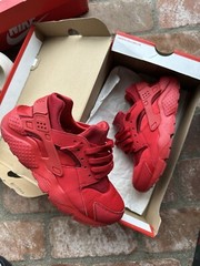 Size 6.5 (GS) – Nike Huarache Run Low Triple Red
