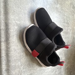 Cat & Jack Breathable Mesh Athletic Sneakers Black Red Unisex Toddler Size 7